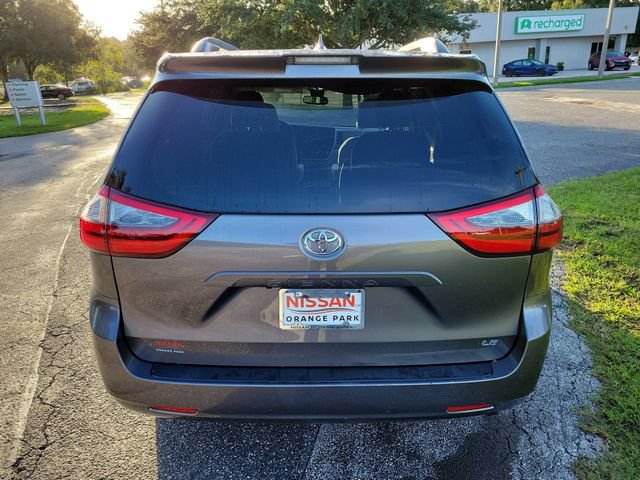 Used 2020 Toyota Sienna LE FWD image 8