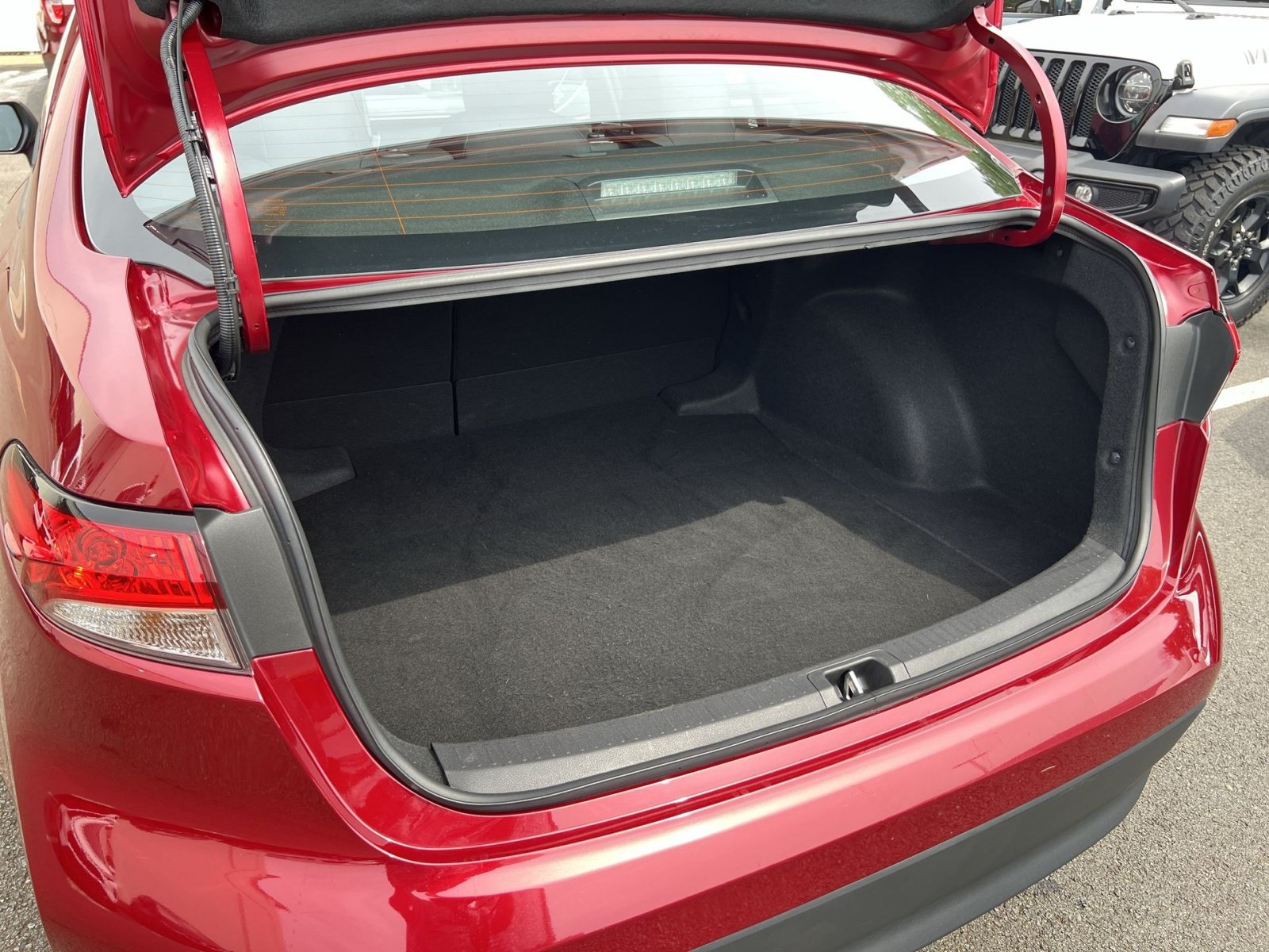 Used 2025 Toyota Corolla LE FWD image 25