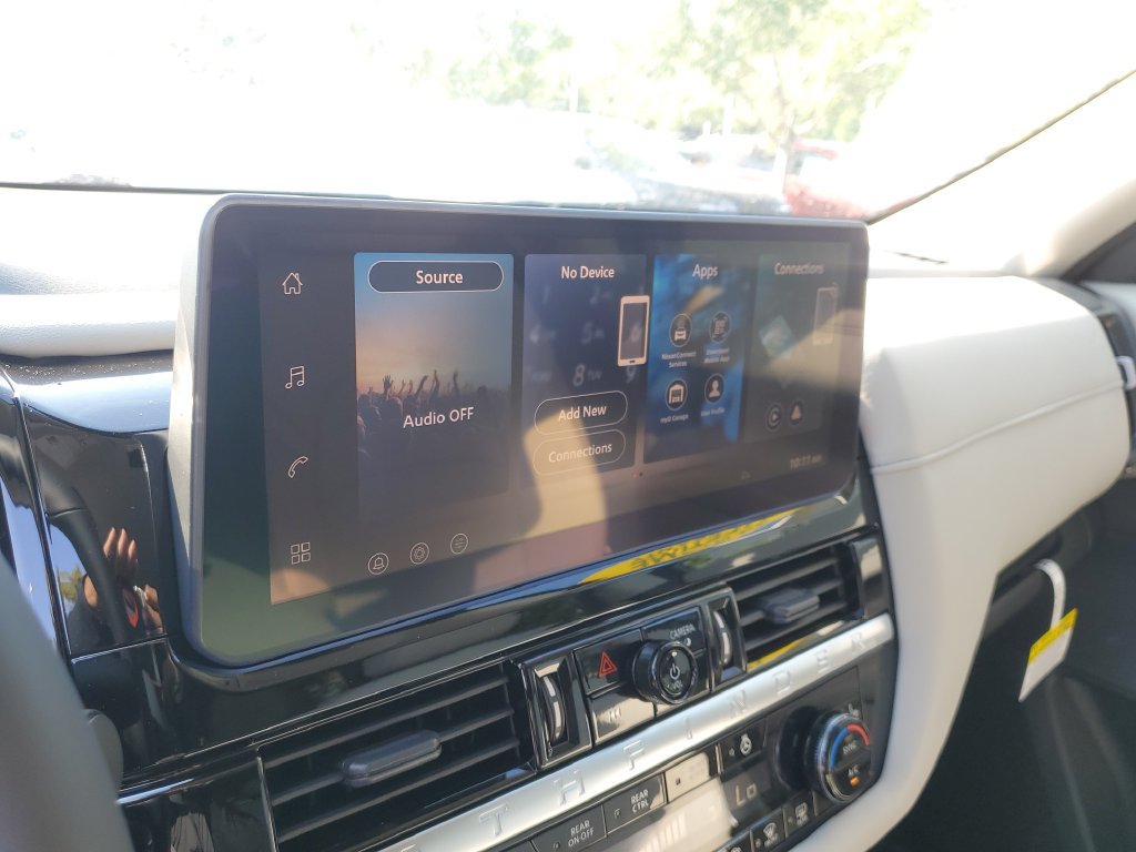 New 2026 Nissan Pathfinder SL FWD image 31