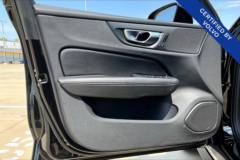 Certified 2024 Volvo V60 B5 Cross Country Plus image 23