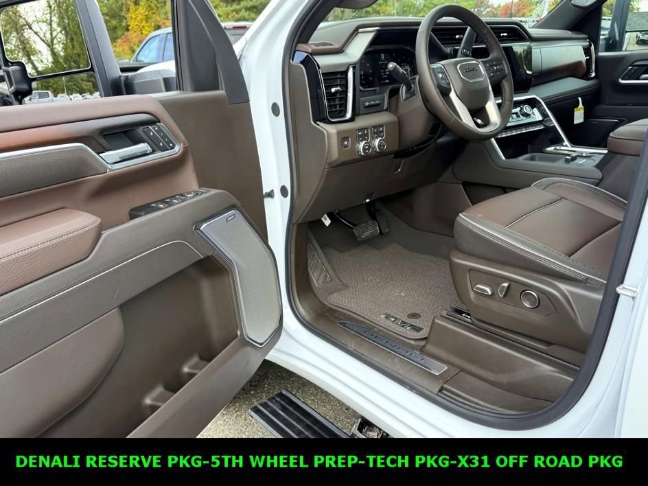 New 2026 GMC Sierra 3500 Denali w/ Denali Reserve Package image 16