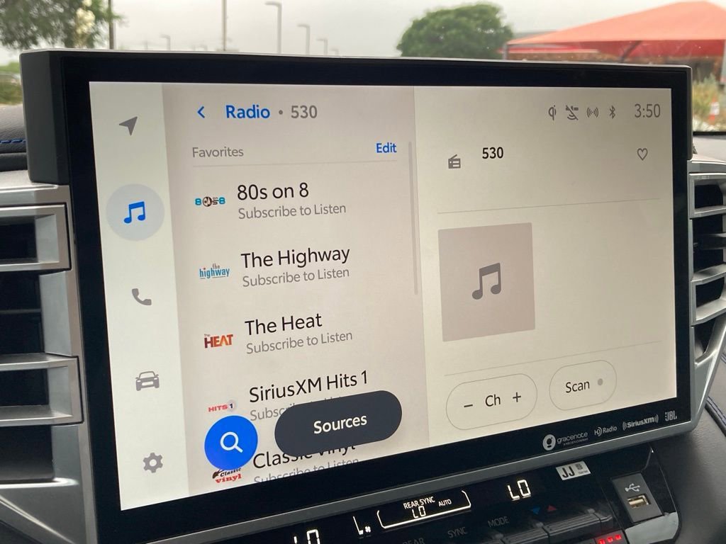 Certified 2023 Toyota Sequoia Platinum image 22
