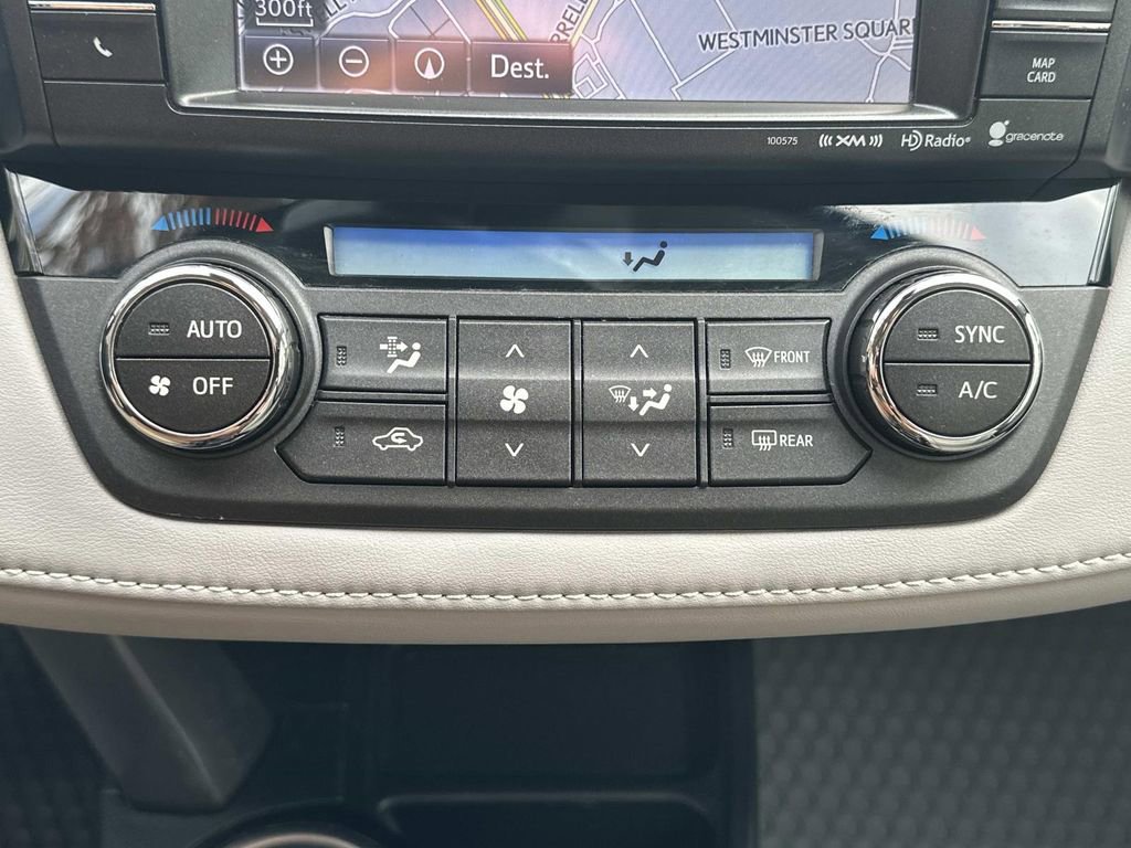 Used 2018 Toyota RAV4 Limited image 32