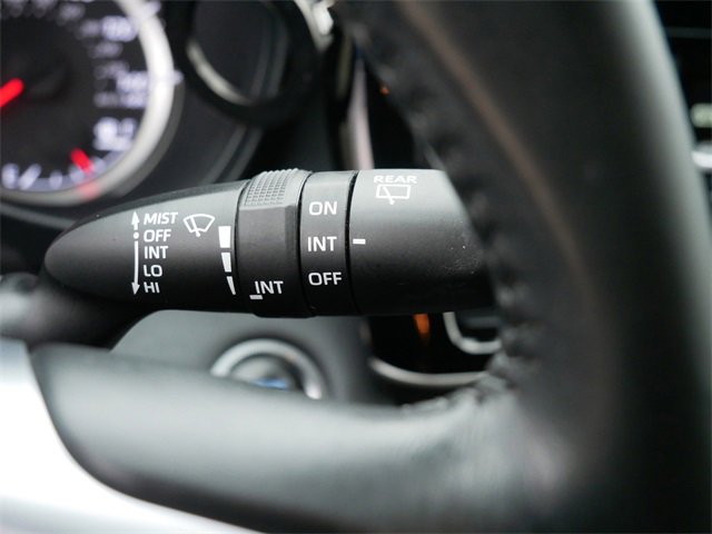 Used 2020 Toyota Highlander LE image 20