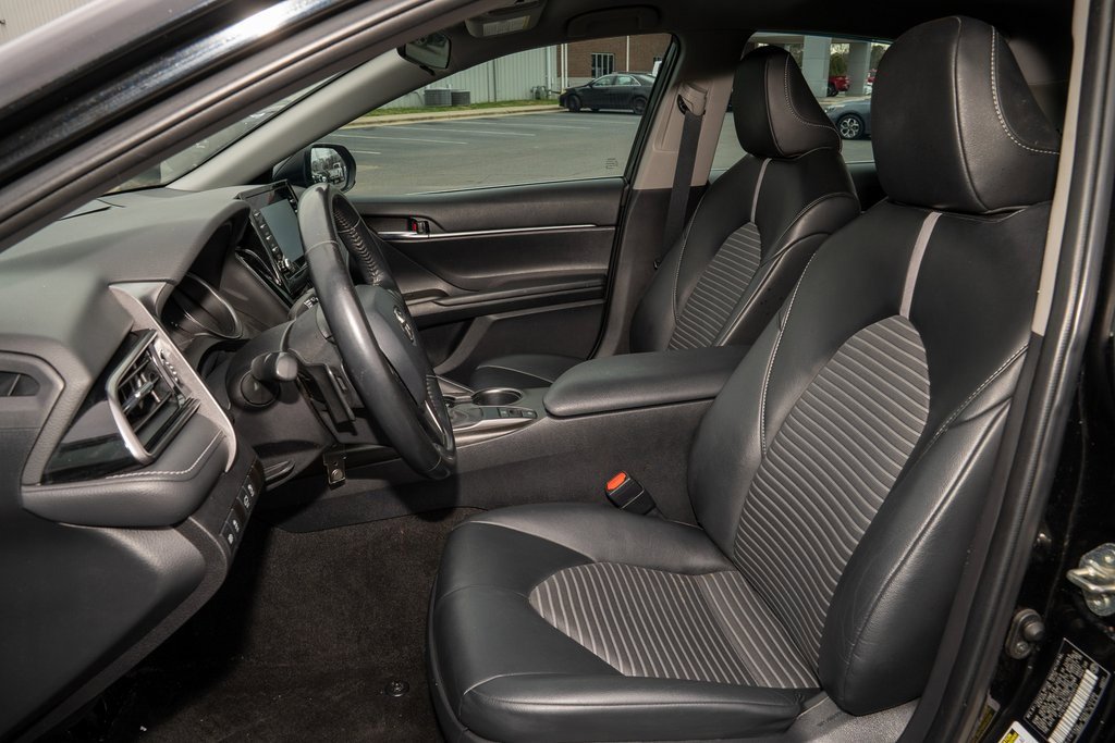 Used 2021 Toyota Camry SE image 9
