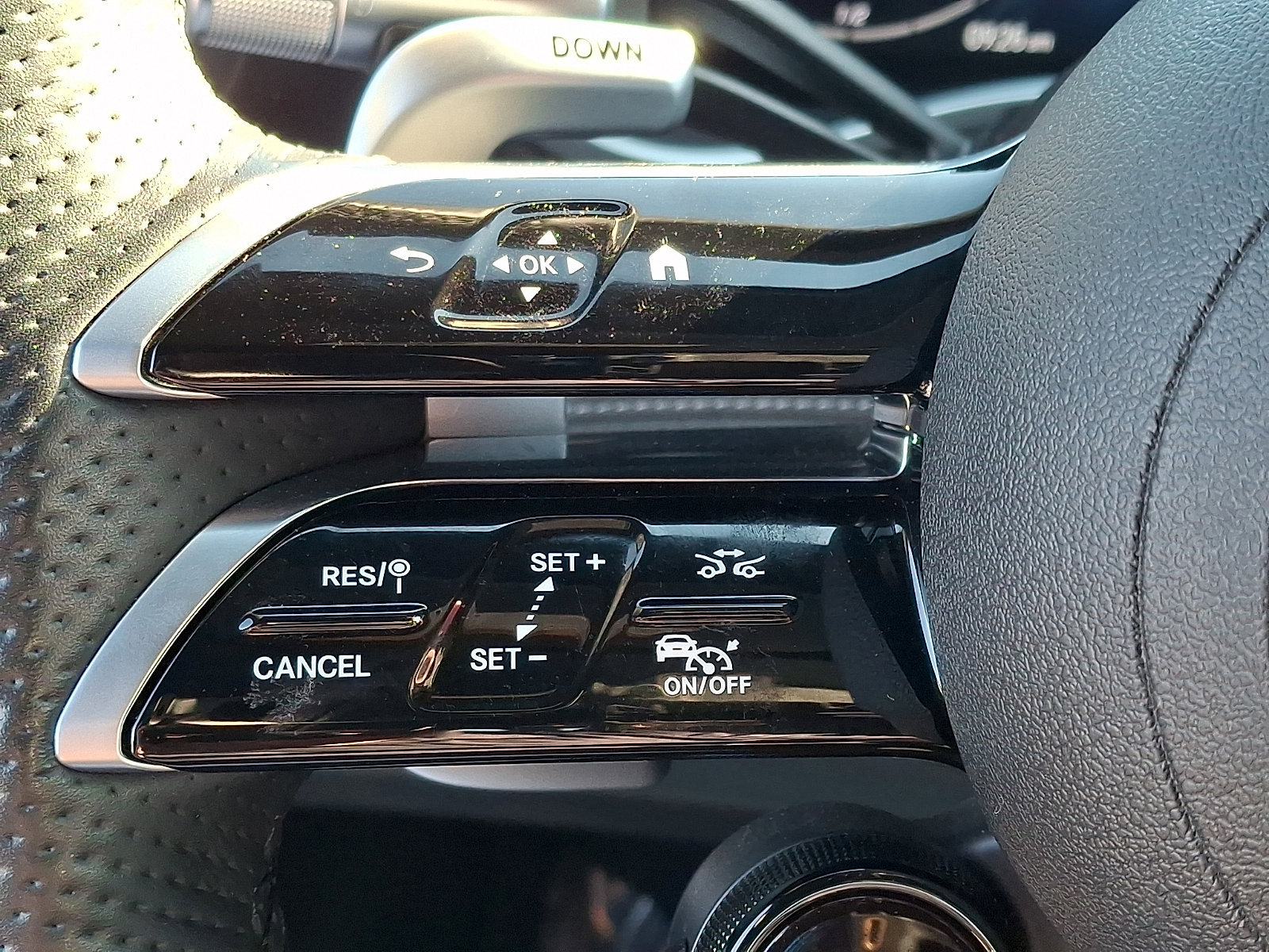 Used 2022 Mercedes-Benz SL 63 AMG 4MATIC image 22