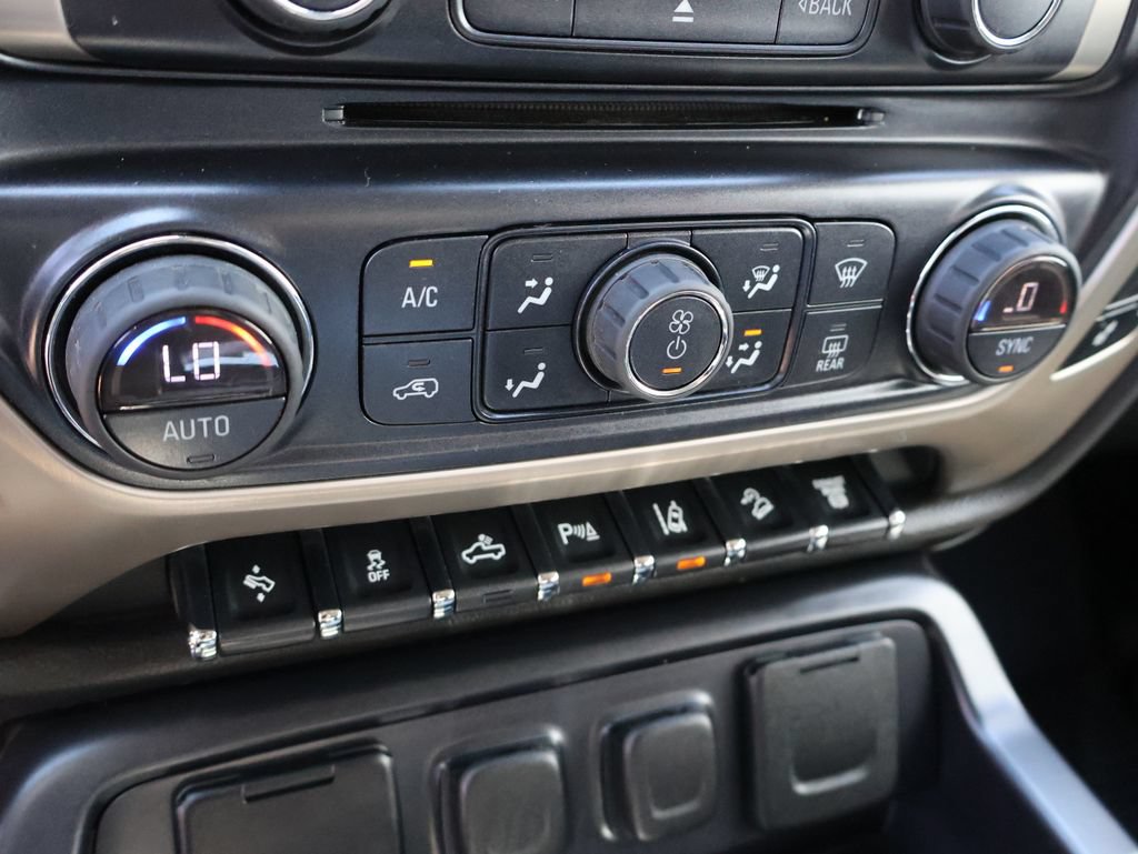 Used 2015 GMC Sierra 2500 Denali w/ Duramax Plus Package AWD/4WD image 26