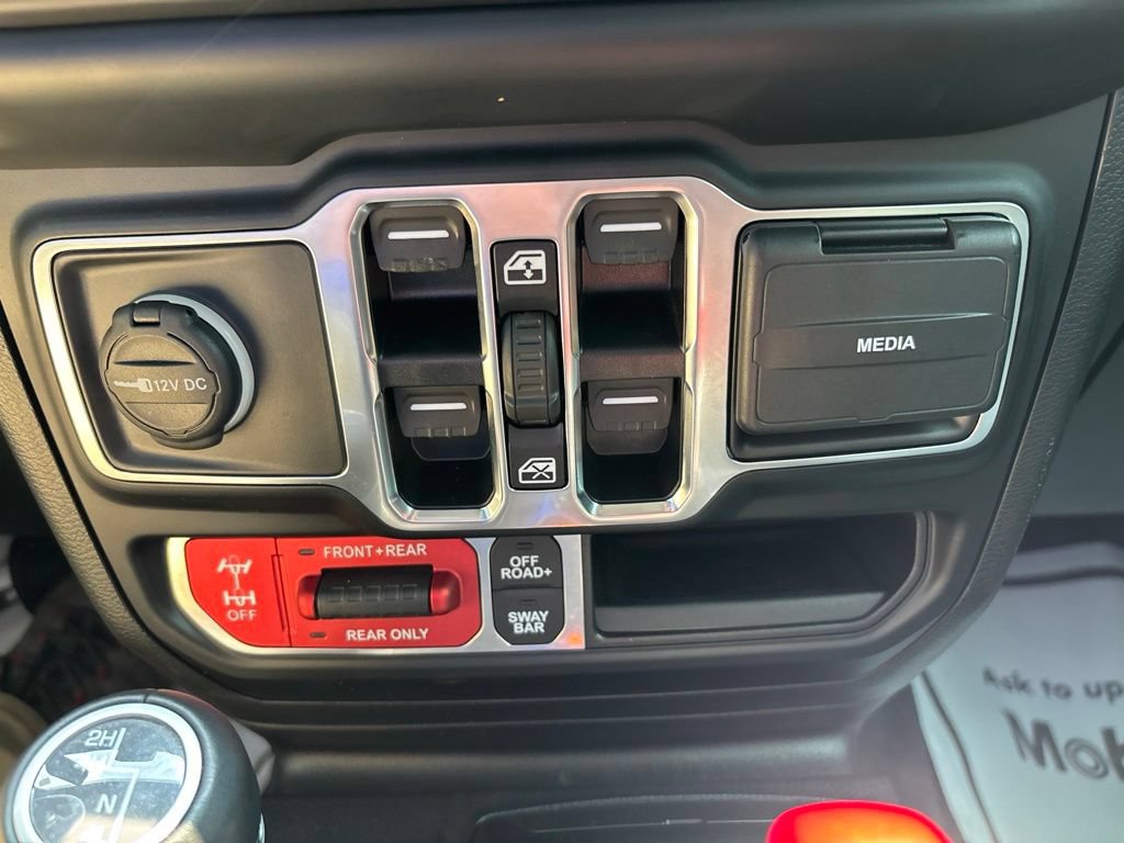 Used 2021 Jeep Wrangler Unlimited Rubicon AWD/4WD image 26