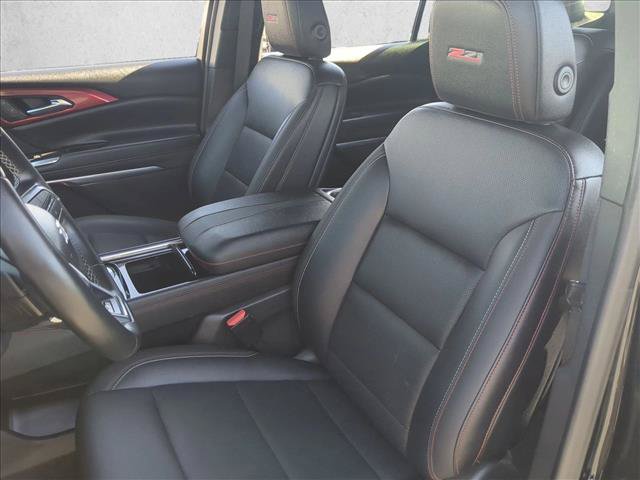 Used 2025 Chevrolet Traverse Z71 AWD/4WD image 16