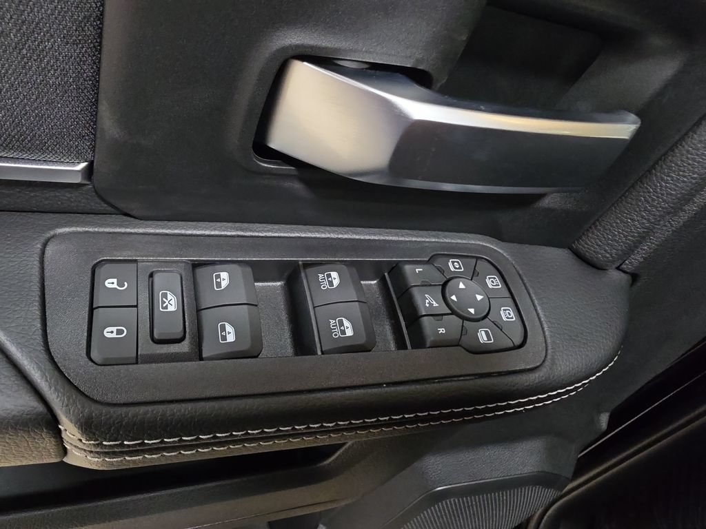 New 2027 RAM 3500 Big Horn AWD/4WD image 15