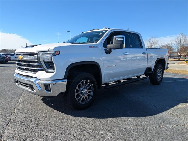 Certified 2025 Chevrolet Silverado 2500 LTZ w/ LTZ Convenience Package image 7