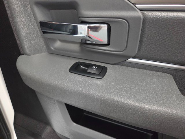 Used 2018 RAM 3500 SLT w/ Cold Weather Group image 36