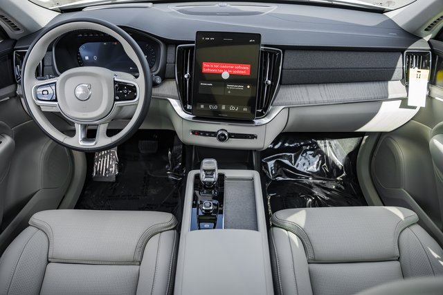 New 2026 Volvo XC90 B6 Ultra w/ Protection Package Premier image 19