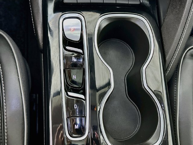 Used 2022 Buick Envision Avenir w/ Safety Package FWD image 22