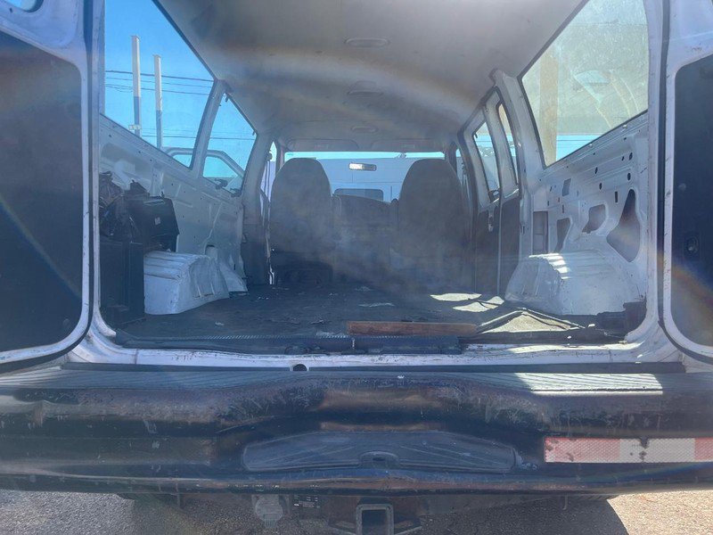 Used 2008 Ford E-250 and Econoline 250 RWD image 7