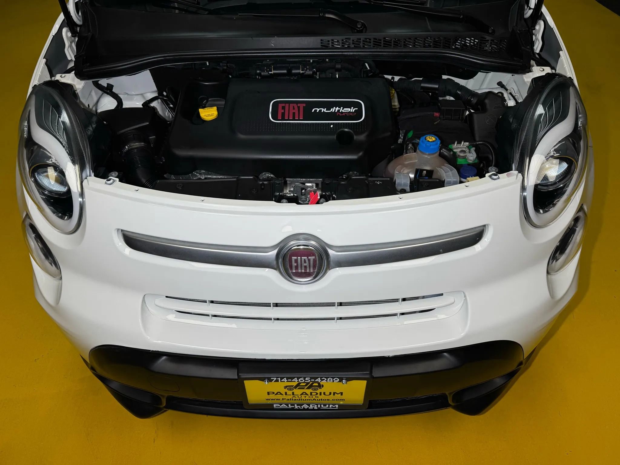 Used 2017 FIAT 500L Trekking w/ Dual-Pane Sunroof Package FWD image 56
