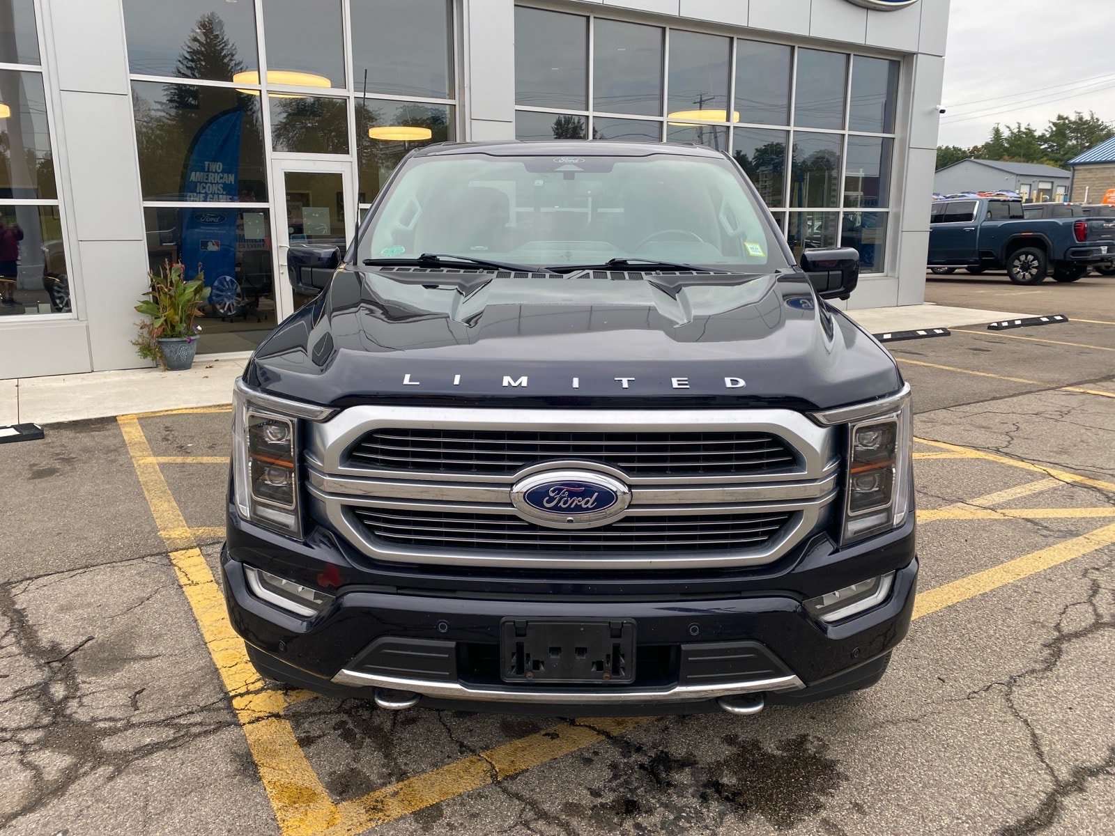 Used 2022 Ford F150 Limited AWD/4WD image 9