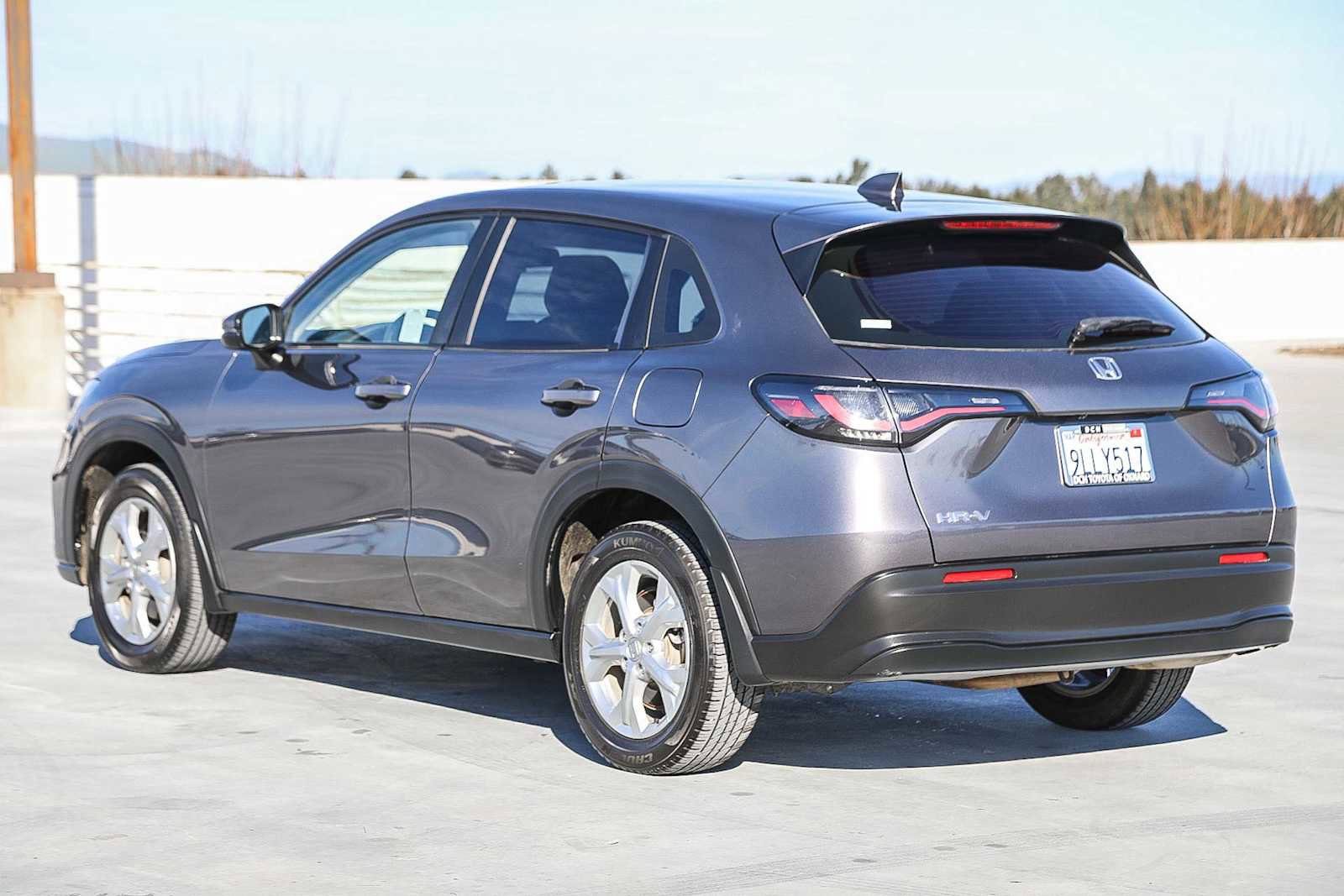 Used 2023 Honda HR-V LX image 7