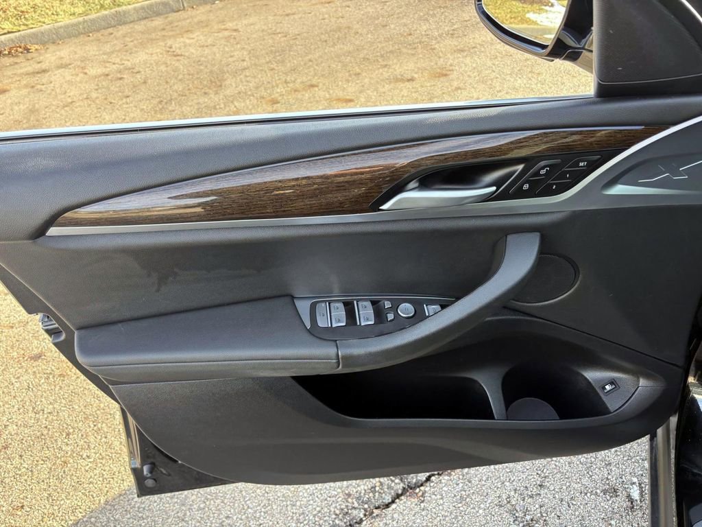 Used 2020 BMW X3 xDrive30e w/ Executive Package image 11