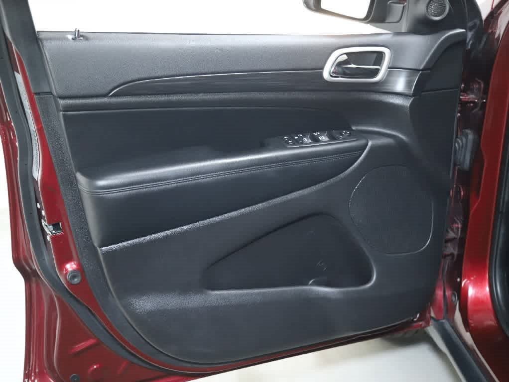 Certified 2020 Jeep Grand Cherokee Laredo AWD/4WD image 15
