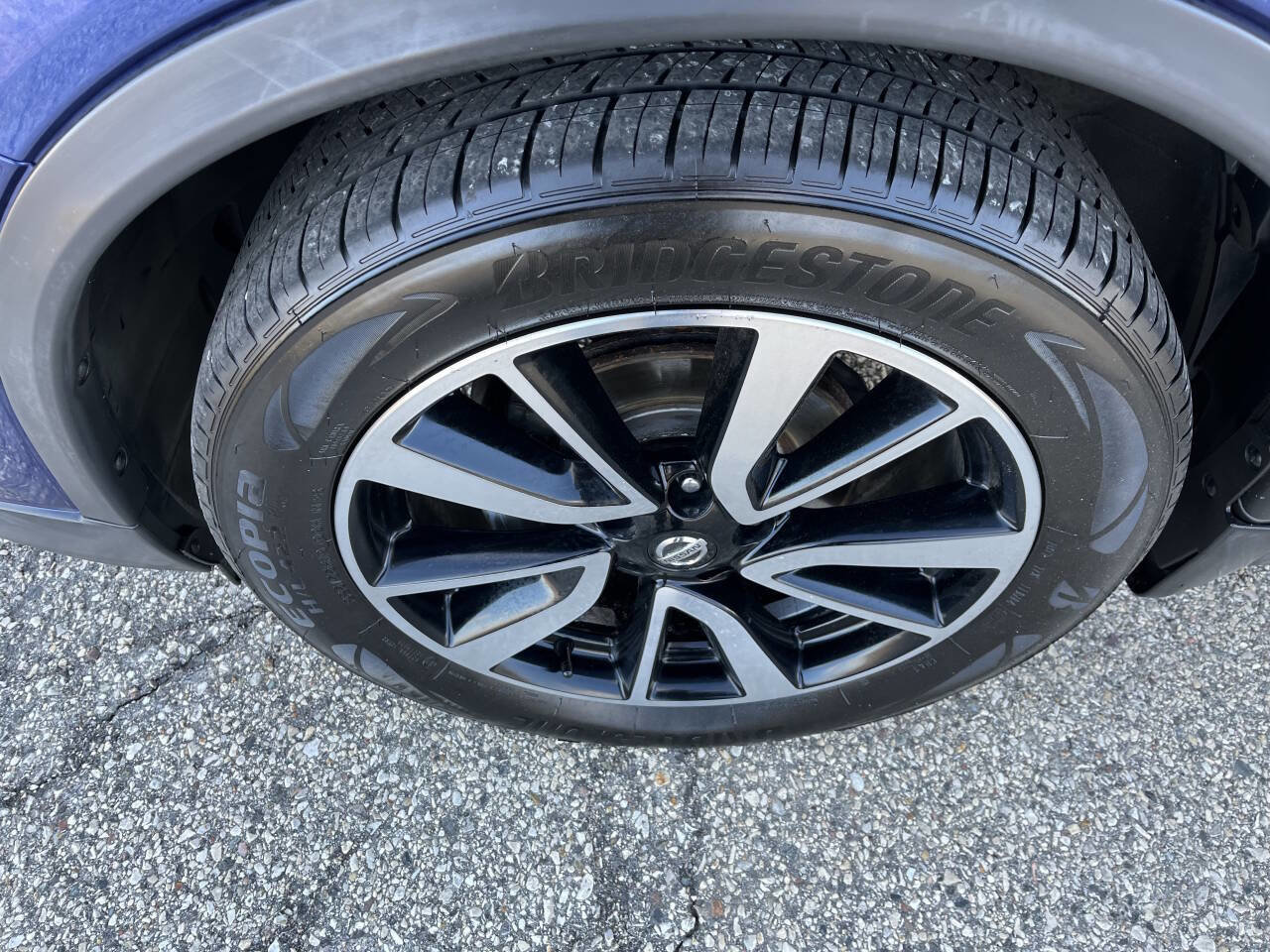 Used 2020 Nissan Rogue SL AWD/4WD image 9