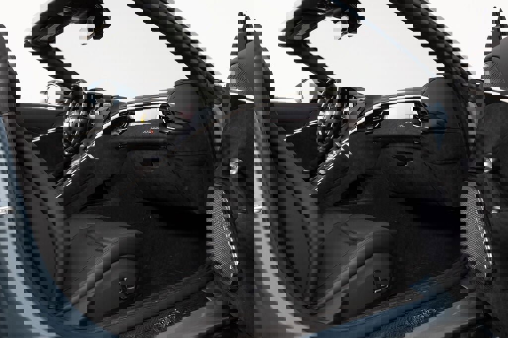 Certified 2024 Ferrari Roma Spider image 38