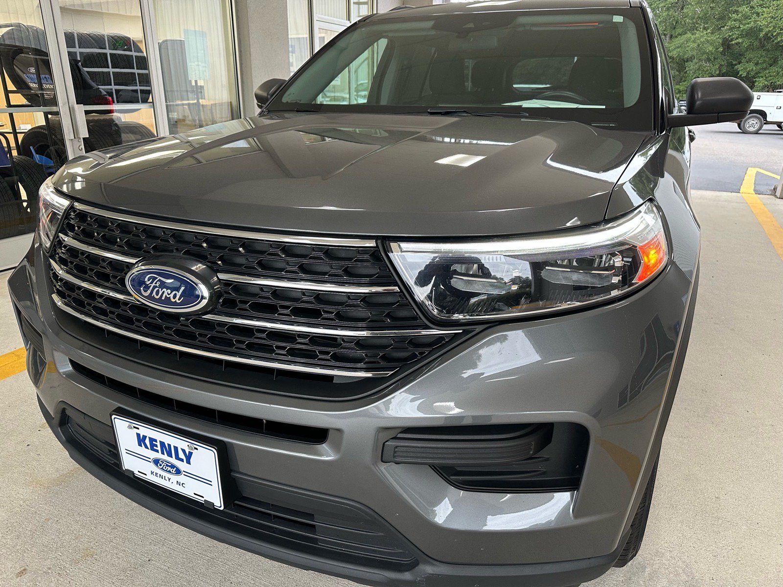 Certified 2023 Ford Explorer XLT AWD/4WD image 1