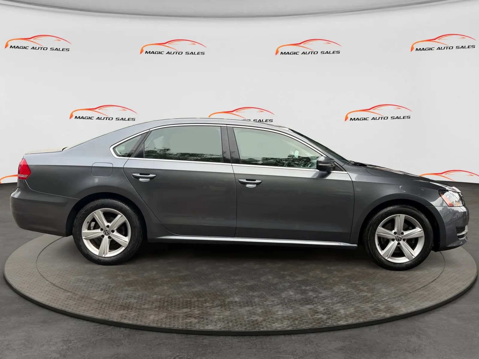 Used 2012 Volkswagen Passat 2.5 SE FWD image 6
