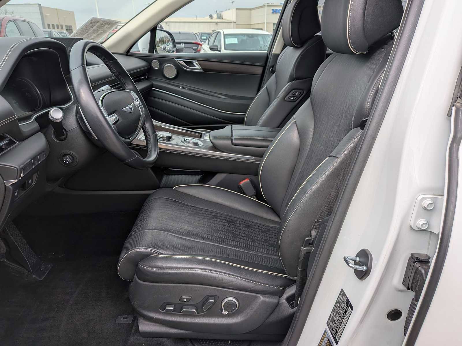 Used 2024 Genesis GV80 3.5T image 15