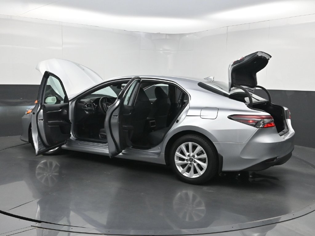 Used 2024 Toyota Camry LE FWD image 36
