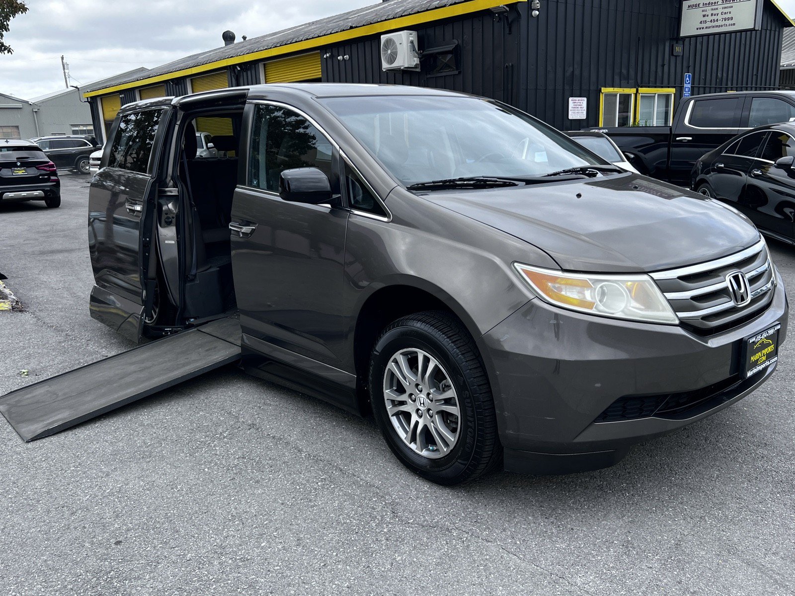 Used 2011 Honda Odyssey EX-L image 4