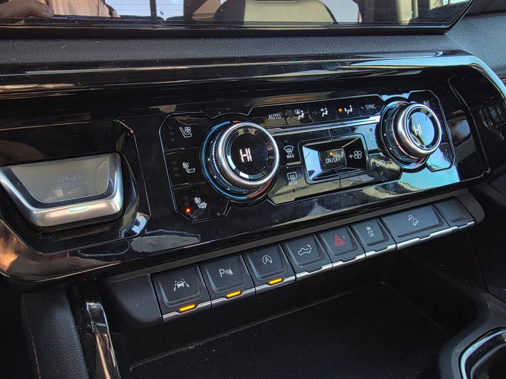 Used 2025 GMC Sierra 1500 AT4 w/ AT4 Premium Package image 18