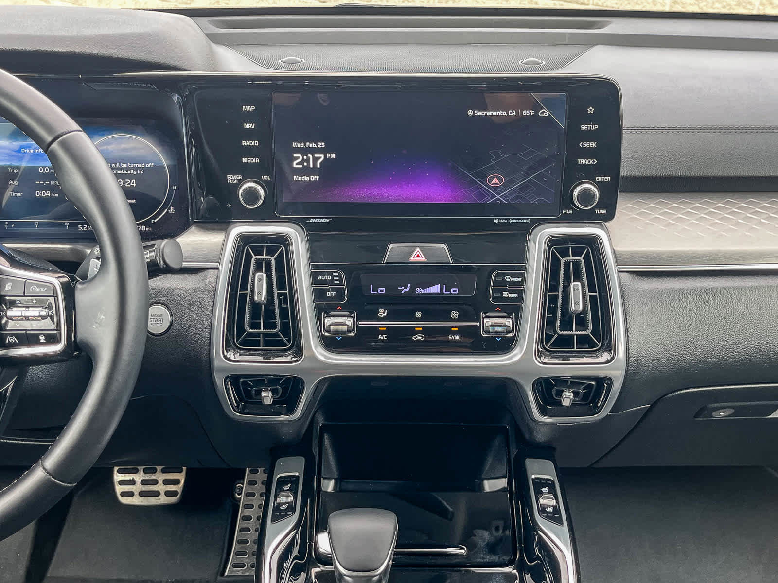 Used 2023 Kia Sorento SX image 12