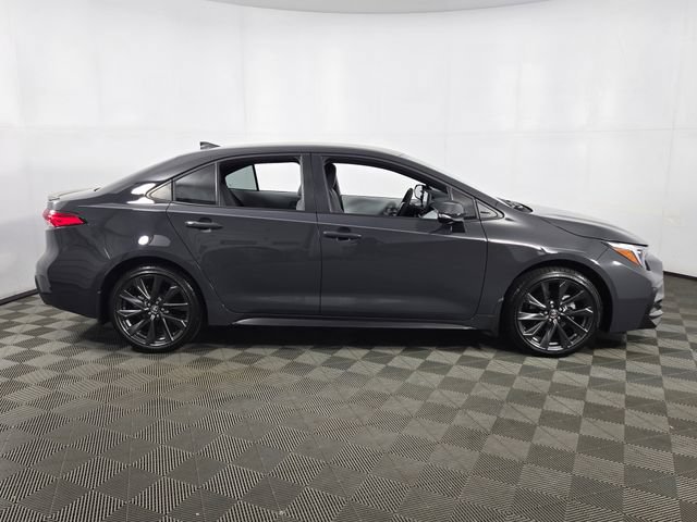 Used 2025 Toyota Corolla SE FWD image 10