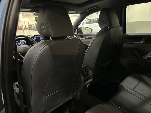 New 2026 Volkswagen Tiguan SE R-Line image 20