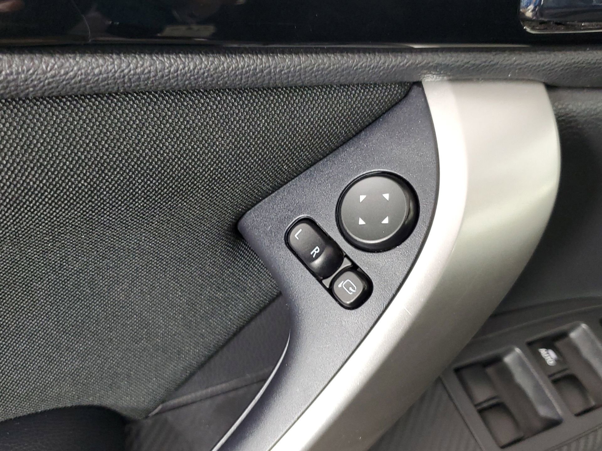 Used 2019 Mitsubishi Eclipse Cross SE image 26