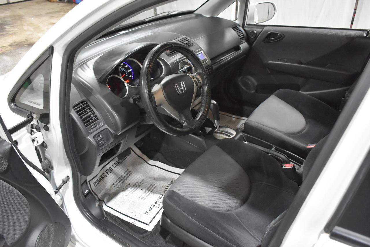 Used 2007 Honda Fit Sport image 11