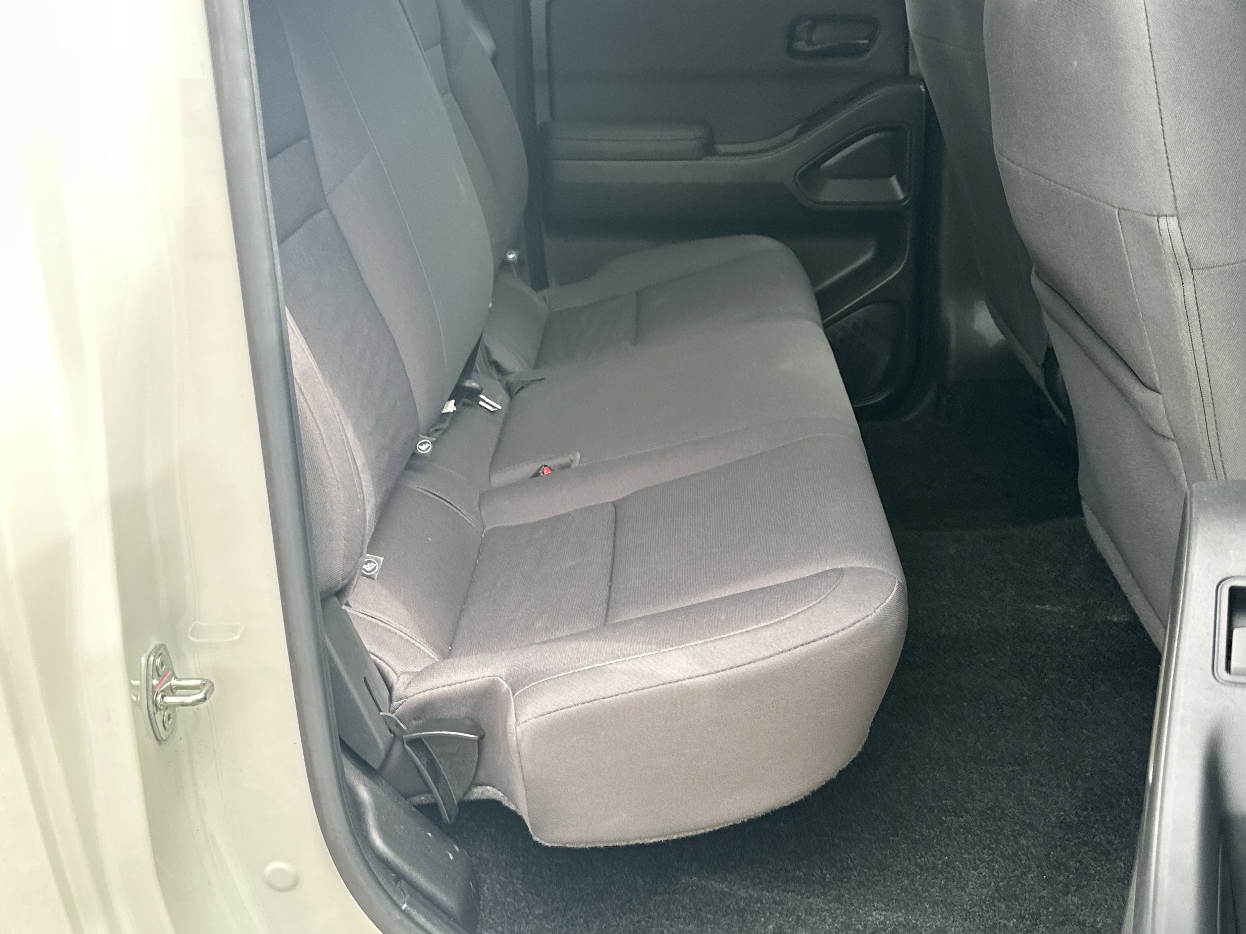Used 2024 Nissan Frontier S AWD/4WD image 15