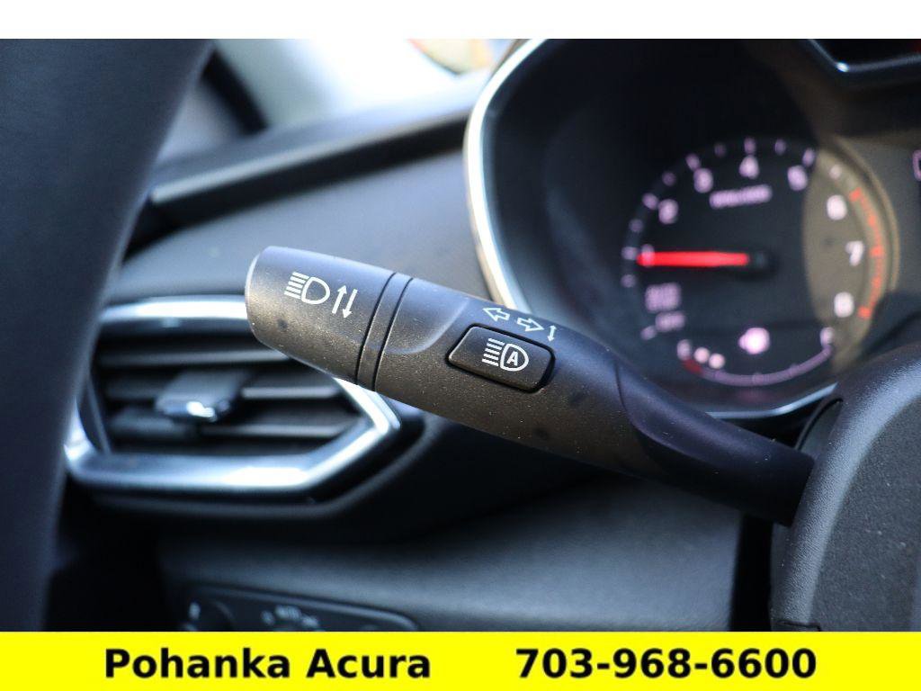 Used 2021 Chevrolet TrailBlazer LT w/ Convenience Package image 10