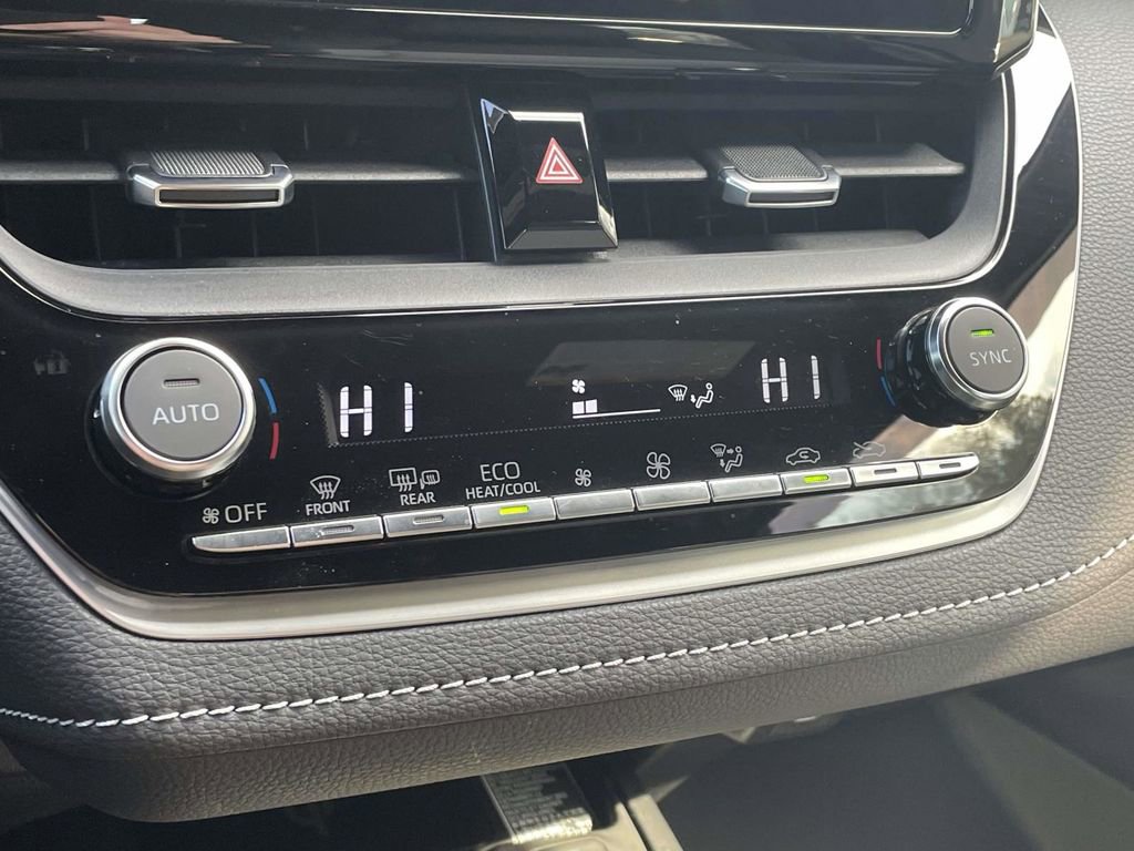 Used 2025 Toyota Corolla XSE image 36