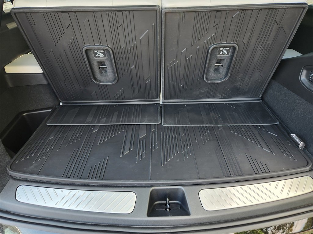 New 2026 Cadillac Vistiq Luxury w/ LPO, Floor Liner Package image 24