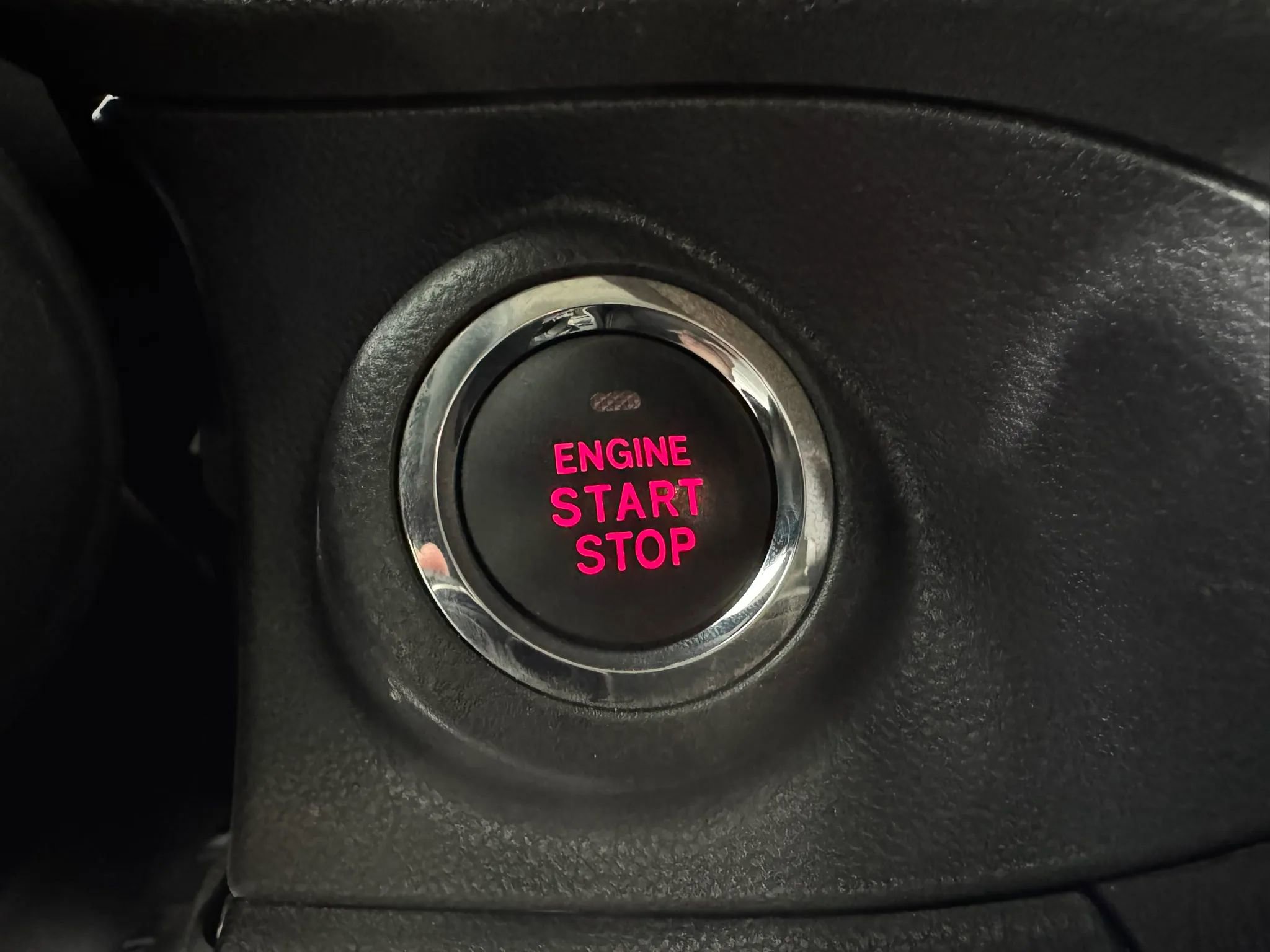 Used 2024 Subaru Ascent Premium w/ Convenience Package image 17