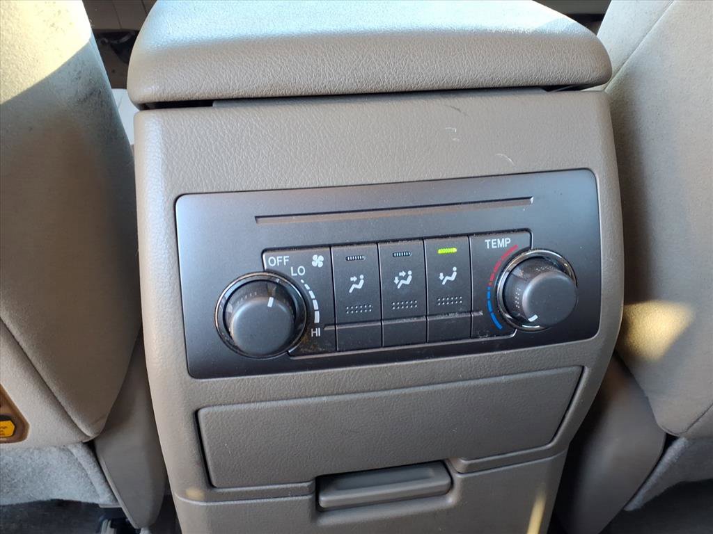 Used 2010 Toyota Highlander Base image 13