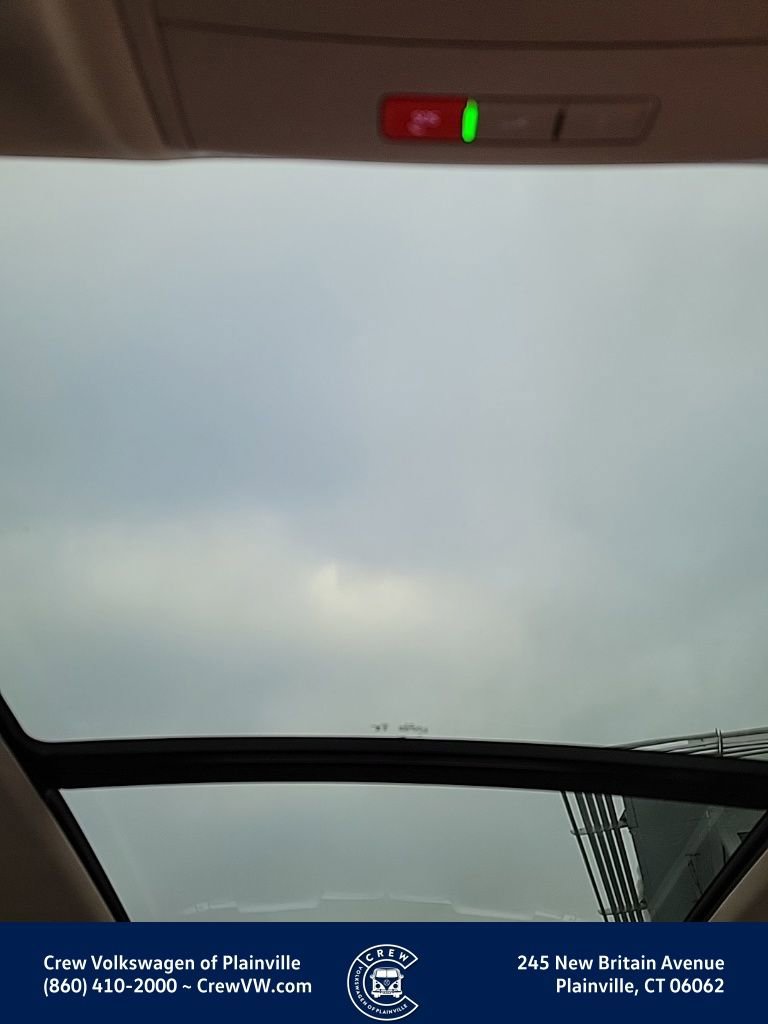 Certified 2023 Volkswagen Atlas SEL R-Line image 12