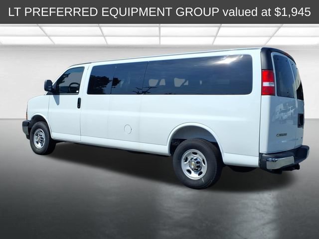 New 2026 Chevrolet Express 3500 LT w/ LT Preferred Equipment Group RWD image 4