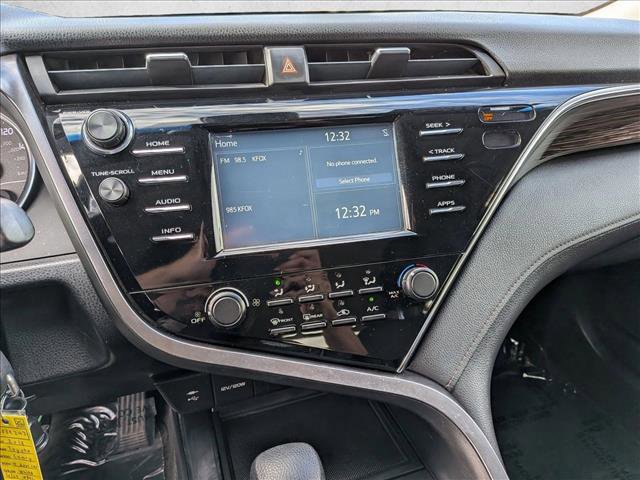 Used 2018 Toyota Camry LE image 13