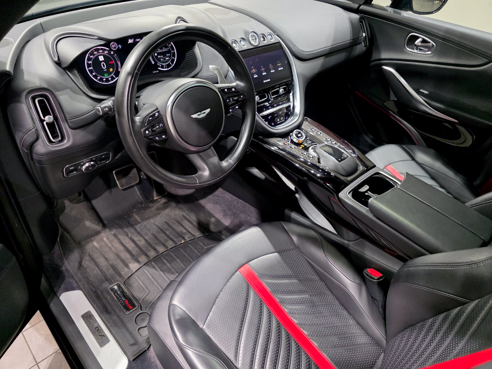 Used 2023 Aston Martin DBX 707 AWD/4WD image 3