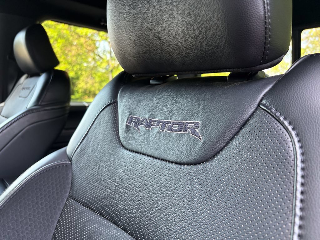 Used 2019 Ford F150 Raptor w/ Equipment Group 802A Luxury AWD/4WD image 12