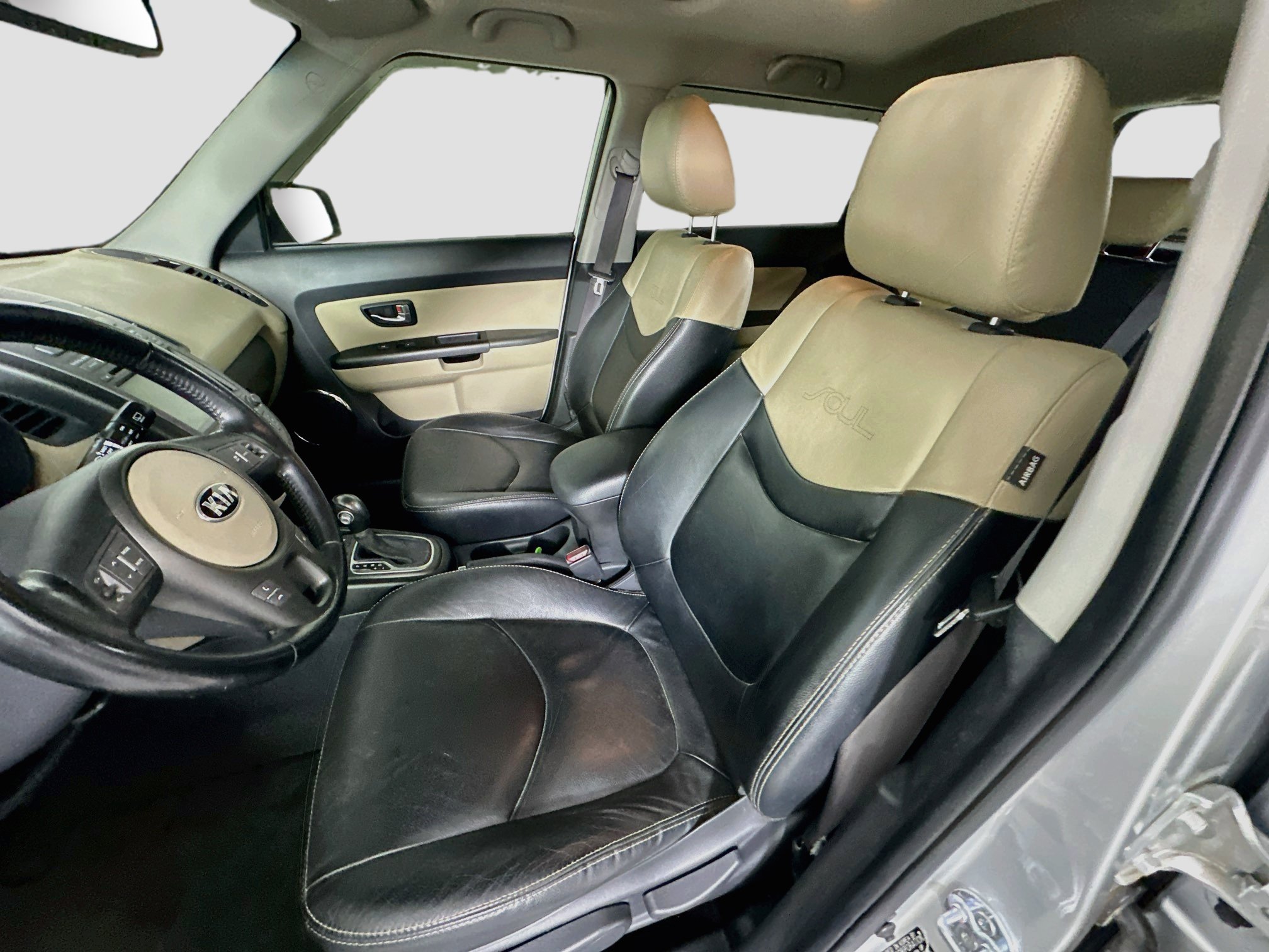 Used 2013 Kia Soul ! w/ Premium Pkg FWD image 13