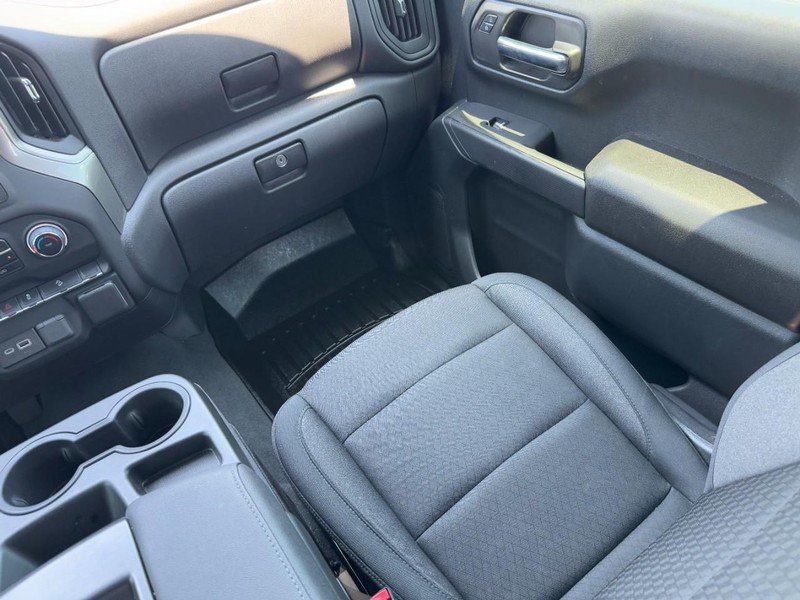 Used 2025 Chevrolet Silverado 1500 Custom Trail Boss AWD/4WD image 15